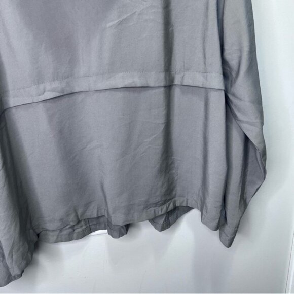 Torrid Grey Twill Hooded Crop Jacket Size 1x - Picture 11 of 15